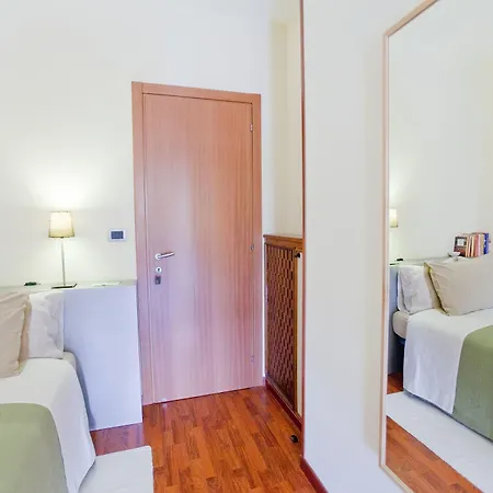 Rent Vesuvio Apartment *