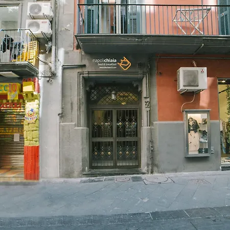 Chiaia 32 3* Napoli