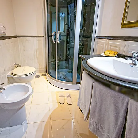 Lanfipe Palace 3*