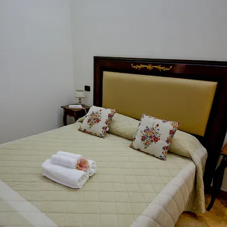 Lanfipe Palace Отель Неаполь