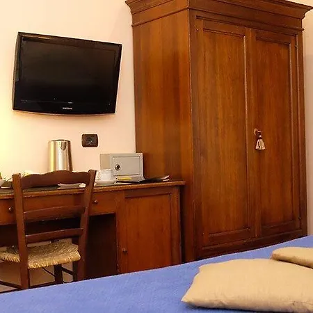 Otel Toledo 3*
