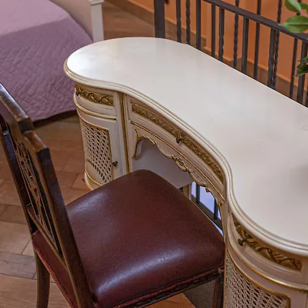 Lanfipe Palace Отель Неаполь
