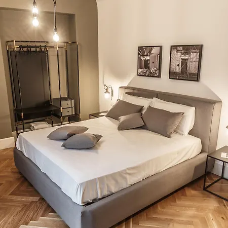 Relais Della Porta Otel Napoli