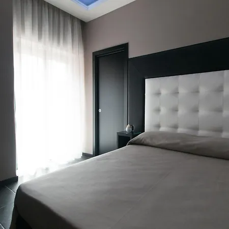 Fly Boutique Неаполь
