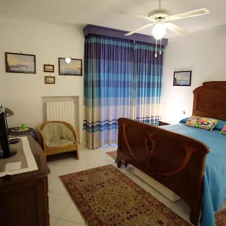 Casa 12 Bed and breakfast 3*