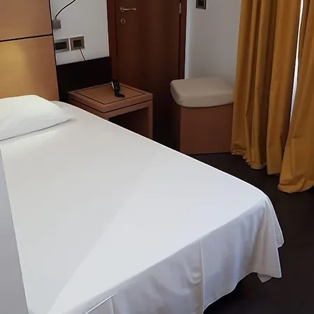 Cimarosa Hotel 3*