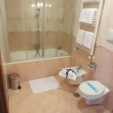 Joyfull Hotel Nápoles