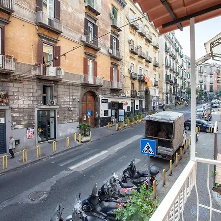 Palazzetto 305 * Naples
