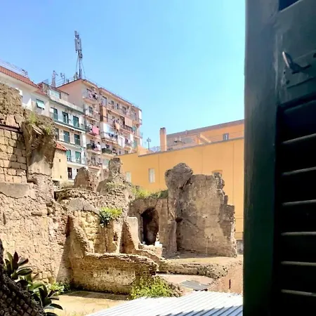 Centro, A Windows On The Monuments