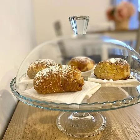 Palazzetto 305 * Nápoly