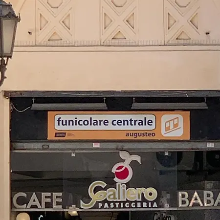 Centro Storico La Casa Di Ciro Hébergement de vacances *