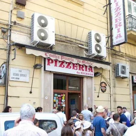 Oikos Apartment Naples