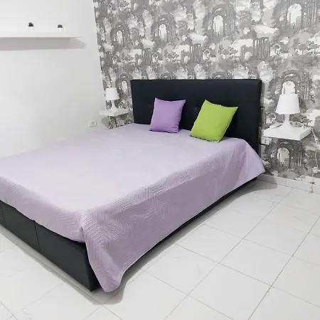 Donnarumma House Apartment