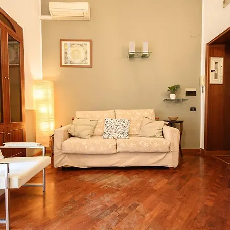 Via M Guadagno N 32 Apartment *