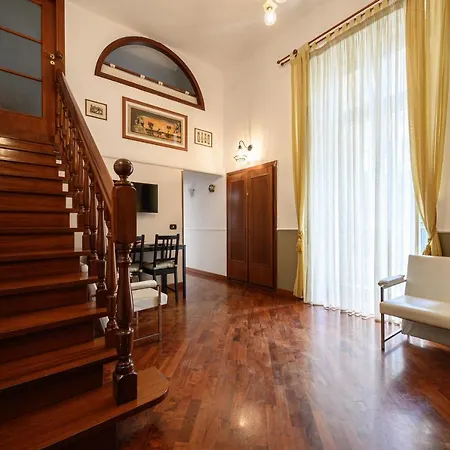 Via M Guadagno N 32 Apartment *