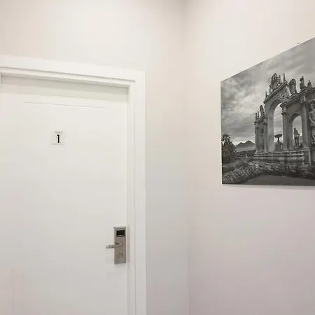 Mida's Boutique Pensjonat *