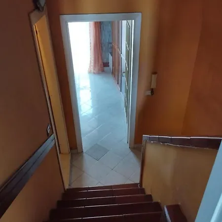 Vesuvius Guest house Naples