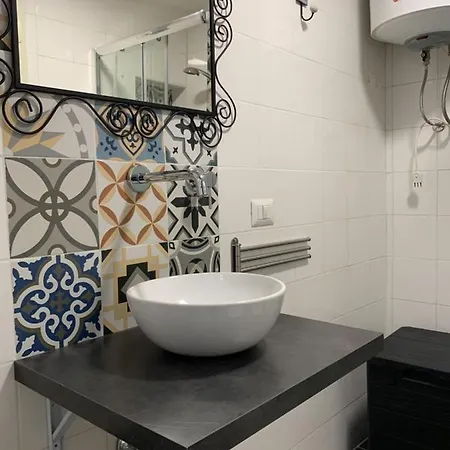 Priorato 8 House Naples