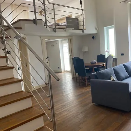 “la Pinta” Elegante Al Vomero Apartament Neapol