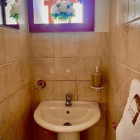 Casa Di Nonna Mia לינה וארוחת בוקר