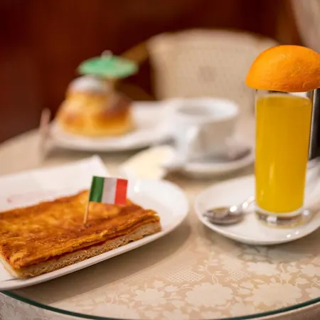 Il Divino * Naples