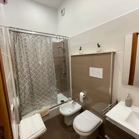 La Finestra Sul Corso Apartament Neapol