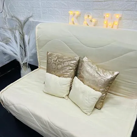 K&m House