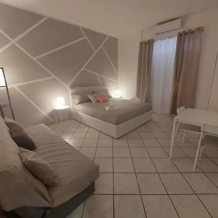 Casa Via Nicotera 14 Napoli