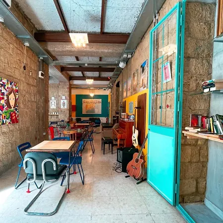 NeapolitanTrips Hostel&Bar *