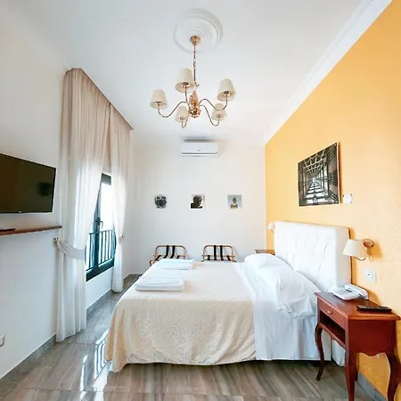Bed and breakfast Neapolitantrips 3*