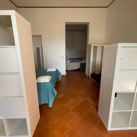 Casa Flores * Naples