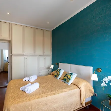 Salotto Napoletano 381 Apartment