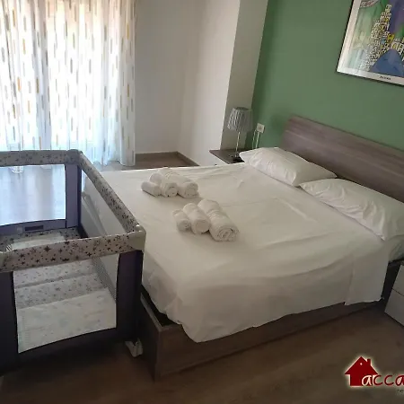 Accasatua Neapolitan * Napels