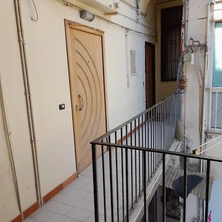 Vacanze Da Angela - Orto Botanico Apartamento *