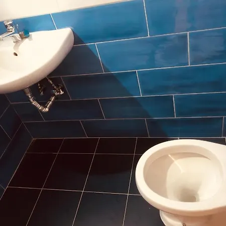 Dama Hostelbb Ostello Napoli