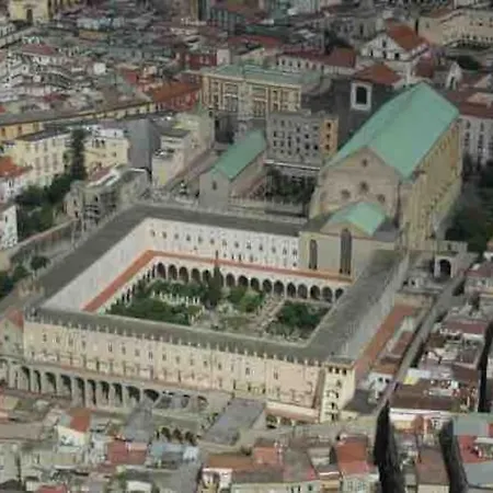 Smart's House Deluxe Spagnoli Apartment Naples