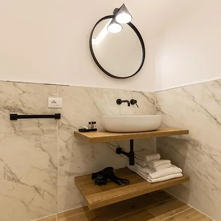 Konukevi Unico Relais 5*