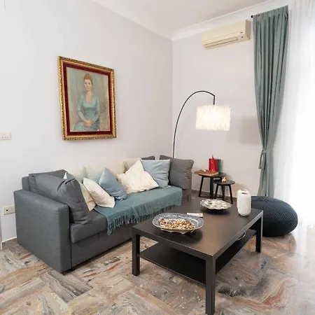 Apartment I Due Balconcini By Dimorra Naples