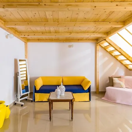 Naiva Apartment