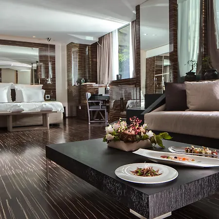 Hotel Romeo 5*