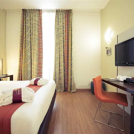 Szálloda Mercure Centro Angioino 4*