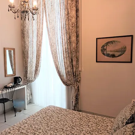 داي ديكوماني فندق مبيت وإفطار 3*