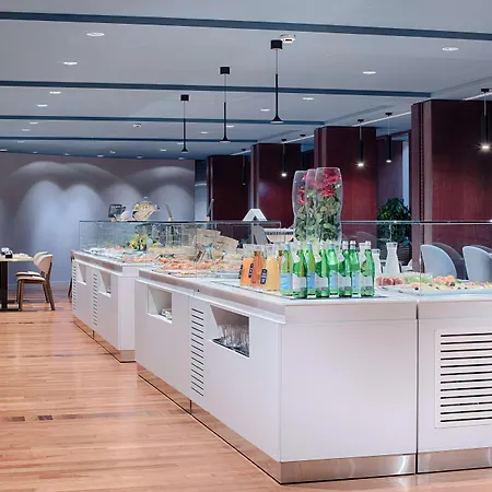Nh Panorama Hotel 4*