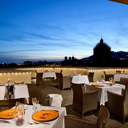 Una Hotels Napoli 4*