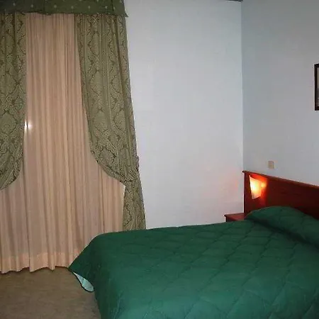 Hotel Garden 3*