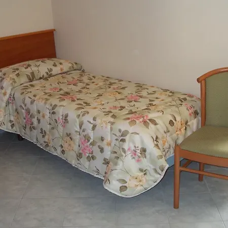 Garden Hotel 3*