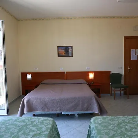 Hotel Garden 3*