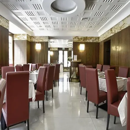 Hotel Naples