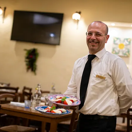 Ξενοδοχείο Grand Europa & Restaurant