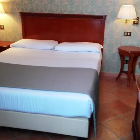 Hotel Nuvo Naples